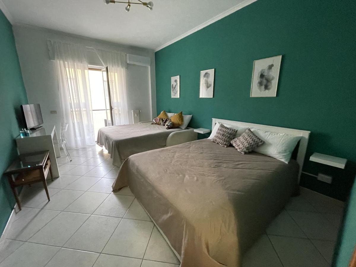 Renza House Chiaia Apartment Naples Luaran gambar