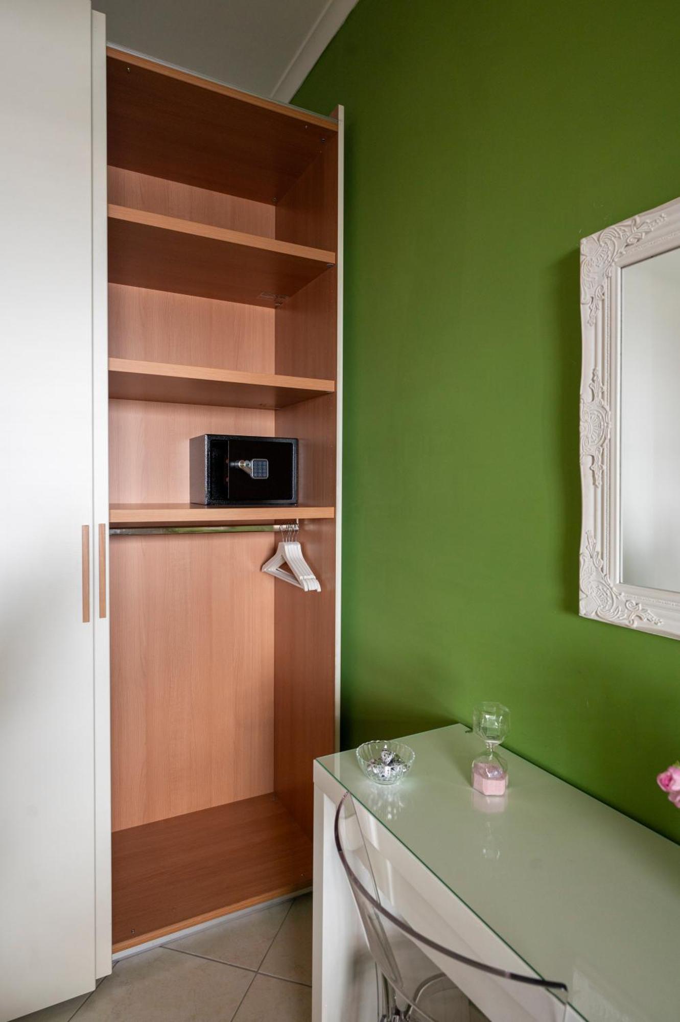 Renza House Chiaia Apartment Naples Luaran gambar