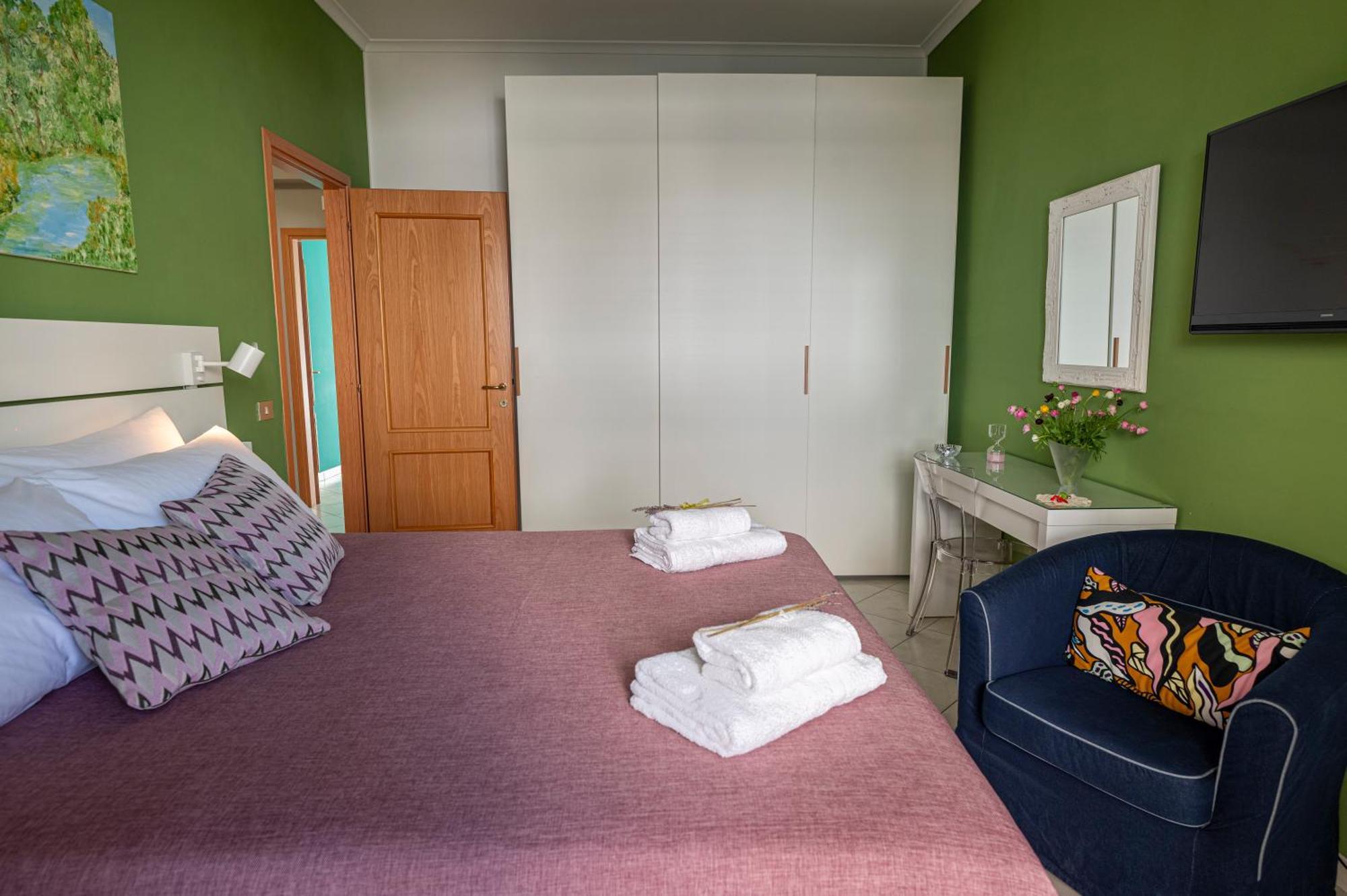 Renza House Chiaia Apartment Naples Luaran gambar