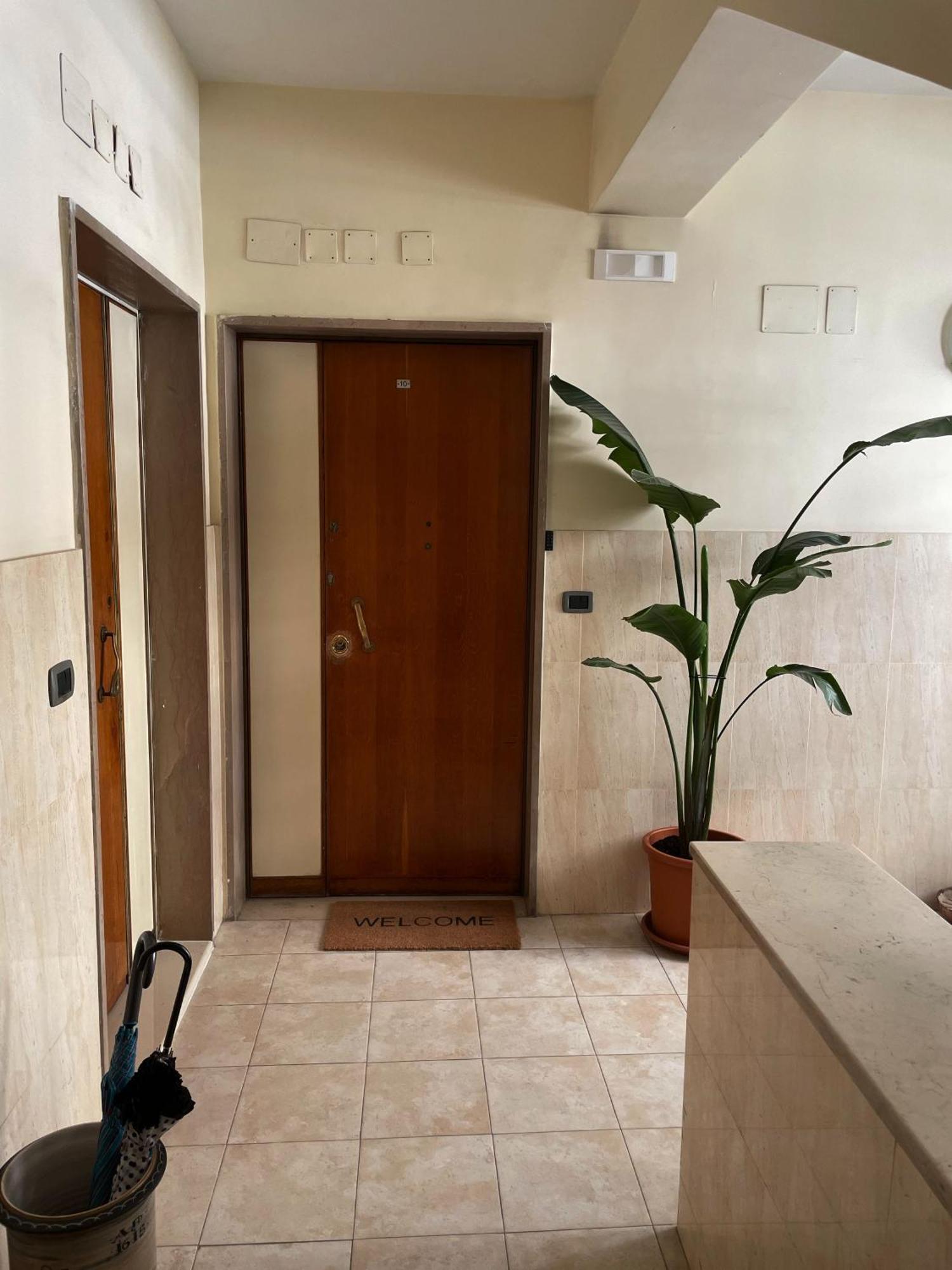 Renza House Chiaia Apartment Naples Luaran gambar
